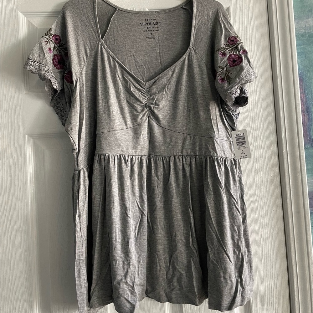 Torrid floral shirt